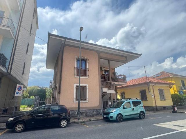 Villa Schiera in vendita a Piemonte, Torino