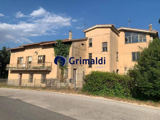Villa Schiera in vendita a Gualdo Cattaneo, Umbria