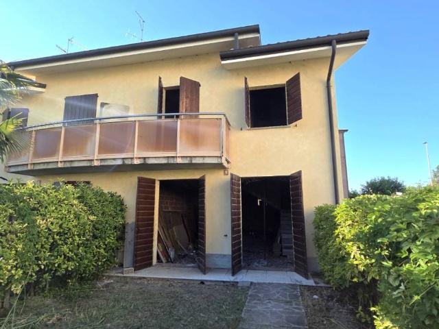 Villa Schiera in vendita a Bassa Reggiana, Re
