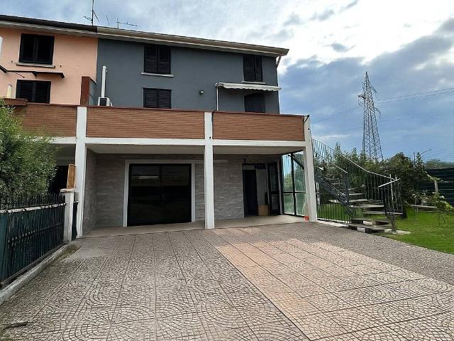 Villa Schiera in vendita a Bassa Reggiana, Re
