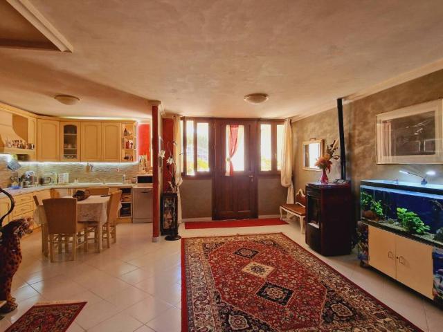 Villa Schiera in vendita a Guardea, Umbria
