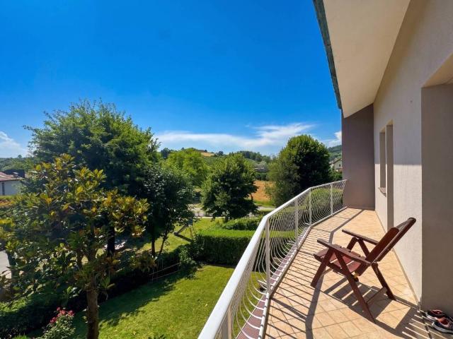 Villa Schiera in vendita a Piemonte, Cuneo