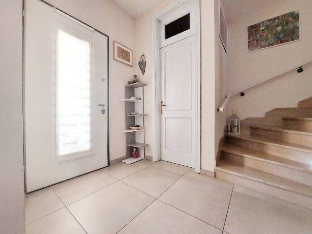 Villa Schiera in vendita a Bassa Reggiana, Re