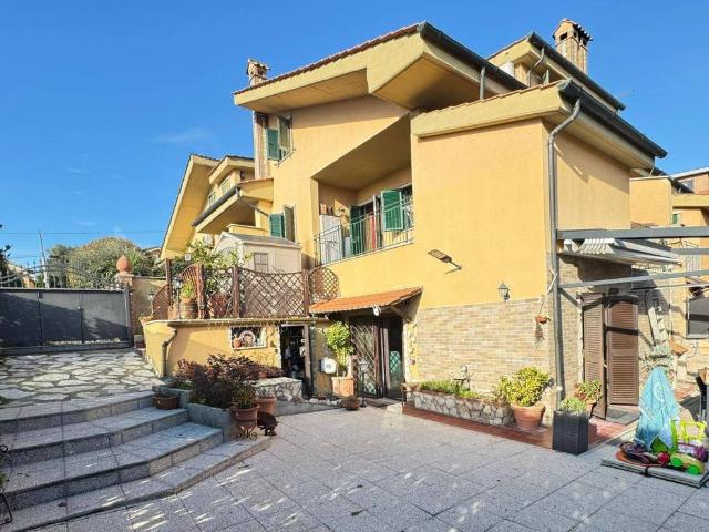 Villa Schiera in vendita a Guidonia Montecelio, Roma Capitale