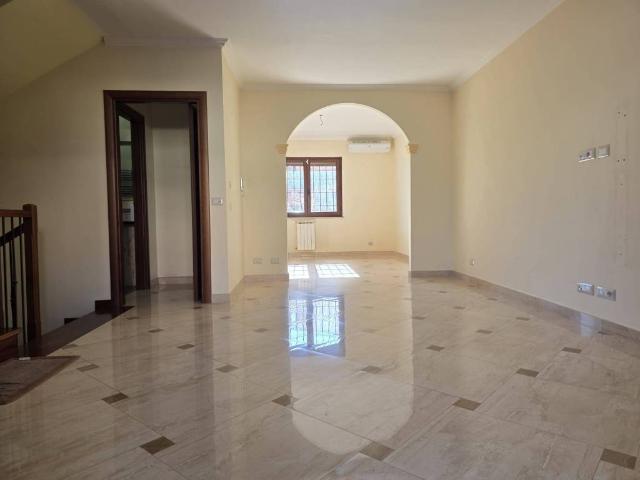 Villa Schiera in vendita a Guidonia Montecelio, Roma Capitale