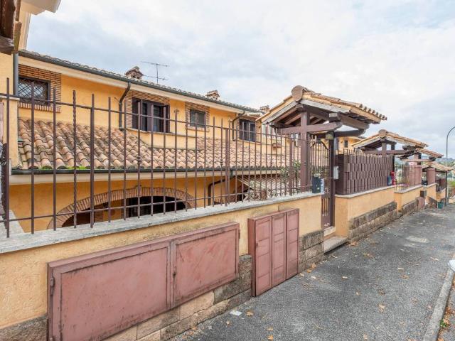 Villa Schiera in vendita a Guidonia Montecelio, Roma Capitale
