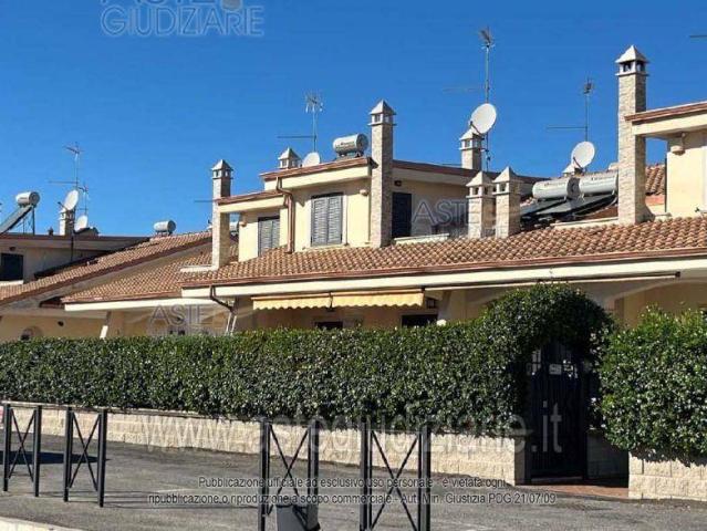 Villa Schiera in vendita a Guidonia Montecelio, Roma Capitale