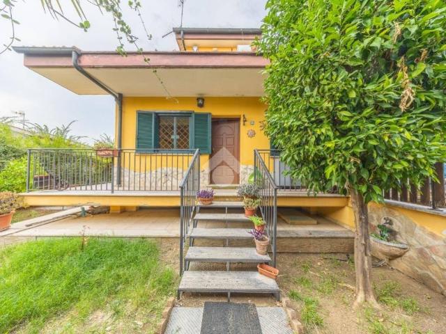 Villa Schiera in vendita a Colle Laghetto, Marco Simone