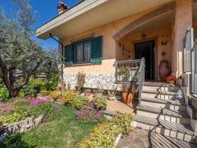 Villa Schiera in vendita a Guidonia Montecelio, Roma Capitale