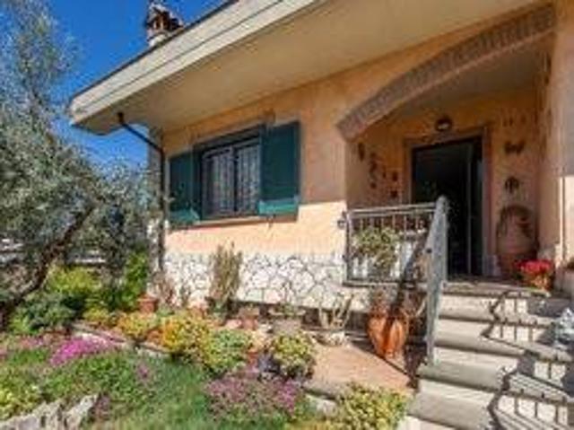 Villa Schiera in vendita a Guidonia Montecelio, Roma Capitale