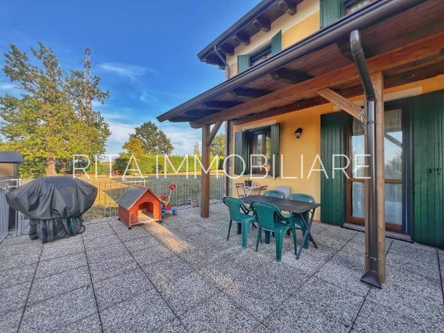 Villa Schiera in vendita a Unione di comuni Terre di Castelli, Guiglia