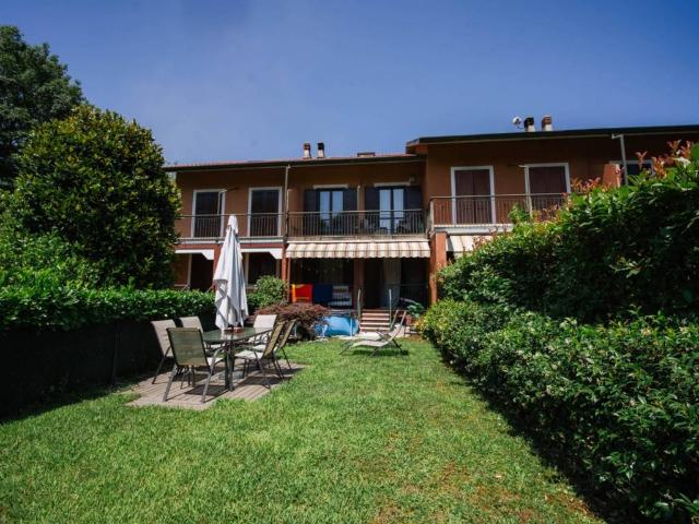 Villa Schiera in vendita a Imbersago, Lombardia