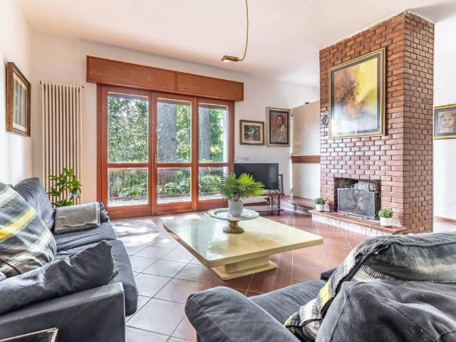 Villa Schiera in vendita a Nuovo Circondario Imolese, Imola