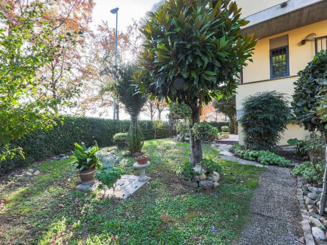 Villa Schiera in vendita a Nuovo Circondario Imolese, Imola