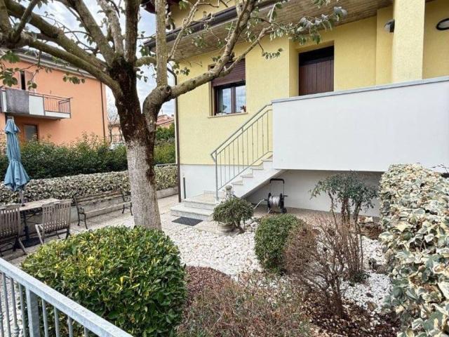 Villa Schiera in vendita a Nuovo Circondario Imolese, Imola