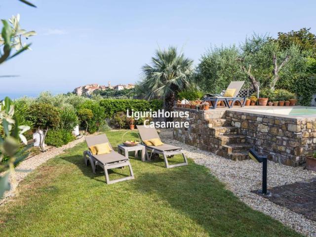 Villa Schiera in vendita a Poggi Superiore, Imperia