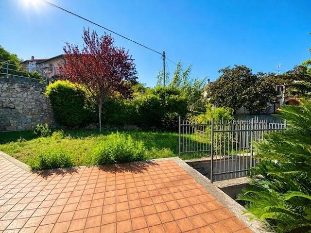 Villa Schiera in vendita a Caramagnetta, Imperia