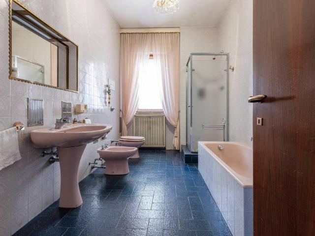 Villa Schiera in vendita a Comunità Montana del Piambello, Induno Olona