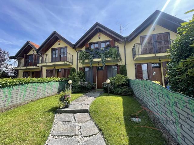 Villa Schiera in vendita a Comunità Montana del Piambello, Induno Olona