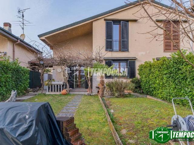 Villa Schiera in vendita a Inveruno, Lombardia