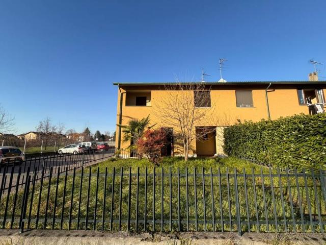 Villa Schiera in vendita a Inveruno, Lombardia