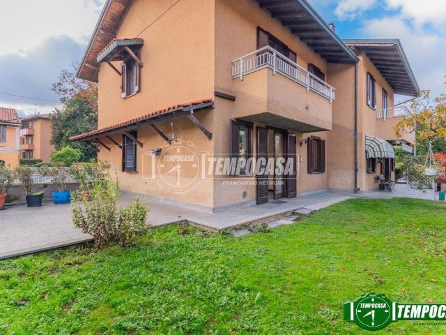 Villa Schiera in vendita a Inveruno, Lombardia