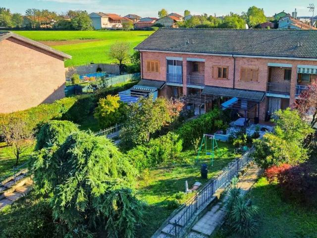 Villa Schiera in vendita a Isolabella, Torino