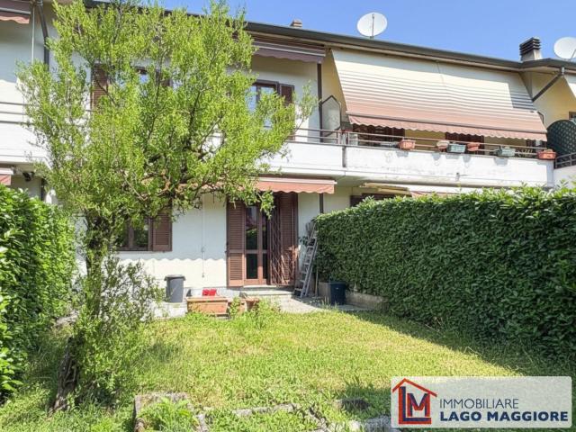 Villa Indipendente in vendita a Ispra, Lombardia