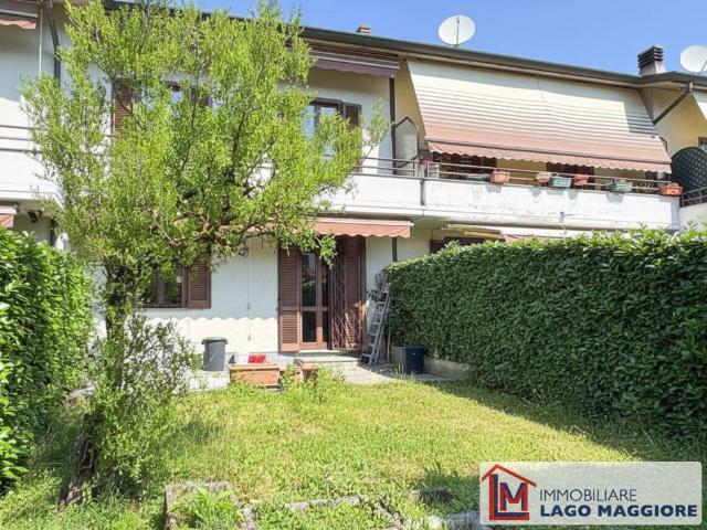 Villa Schiera in vendita a Ispra, Lombardia