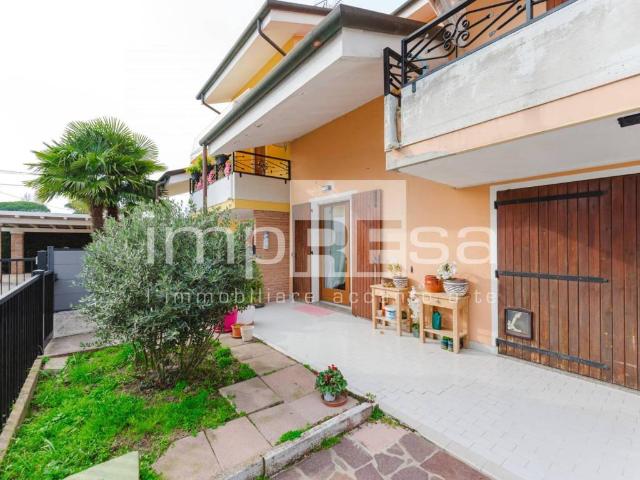 Villa Schiera in vendita a Villaggio Ciano, Jesolo