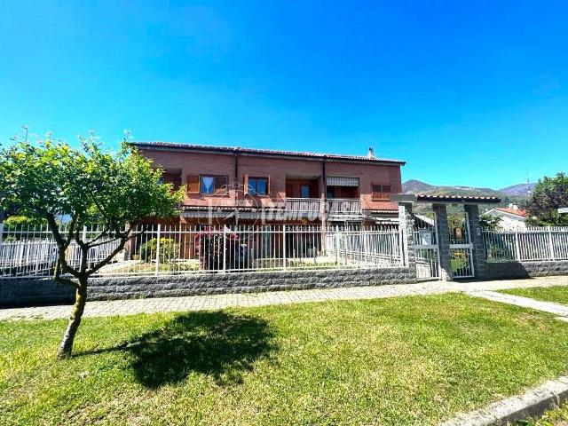 Villa Schiera in vendita a Unione Montana di Comuni delle Valli di Lanzo, Ceronda e Casternone, Piemonte