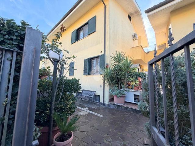 Villa Schiera in vendita a Roma Capitale, Lazio