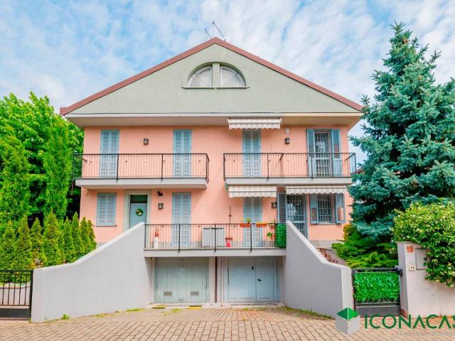 Villa Schiera in vendita a Lacchiarella, Lombardia