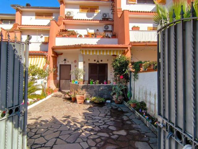Villa Indipendente in vendita a Piane di Vaccina, Roma Capitale