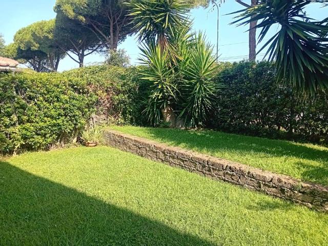 Villa Schiera in vendita a Marina di San Nicola, Roma Capitale