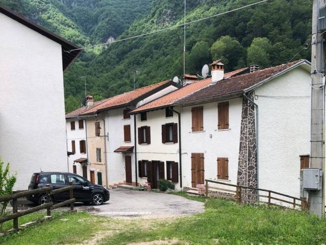 Villa Schiera in vendita a Laghi, Veneto