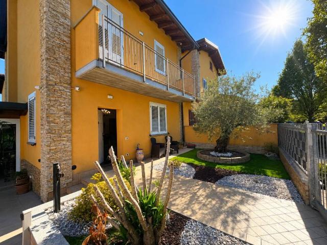 Villa Schiera in vendita a Lainate, Lombardia