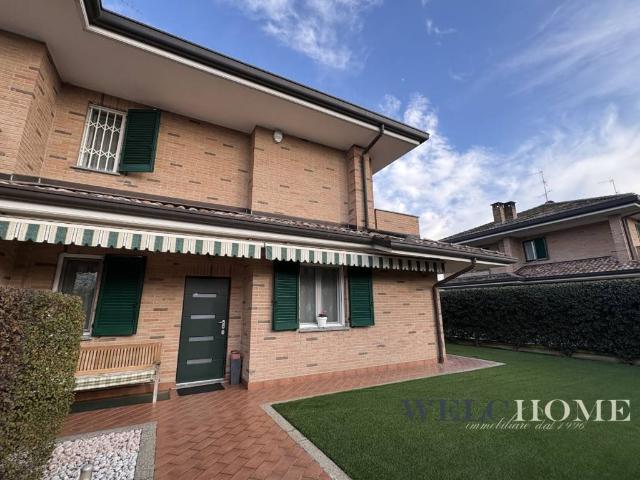 Villa Schiera in vendita a Cascina Villa, Lainate