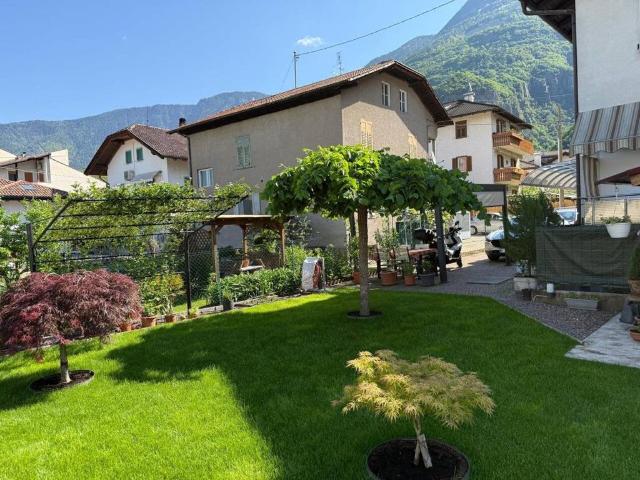 Villa Schiera in vendita a Überetsch-Unterland - Oltradige-Bassa Atesina, Laives - Leifers