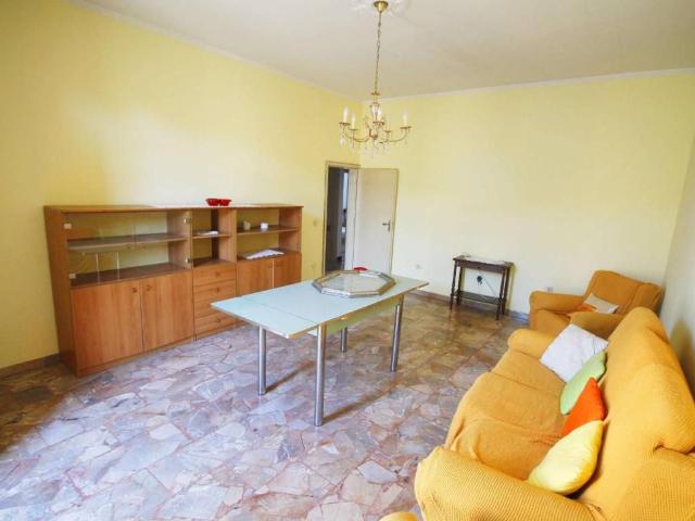 Villa Schiera in vendita a Lamporecchio, Toscana