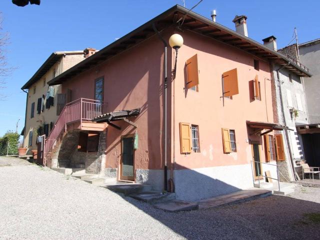 Villa Schiera in vendita a Langhirano, Reggio Emilia