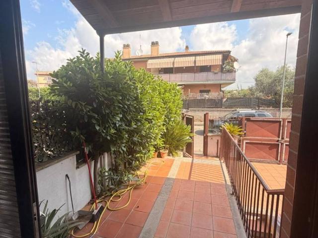 Villa Schiera in vendita a Roma Capitale, Lazio