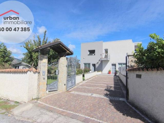 Villa Schiera in vendita a Tornimparte, Abruzzo