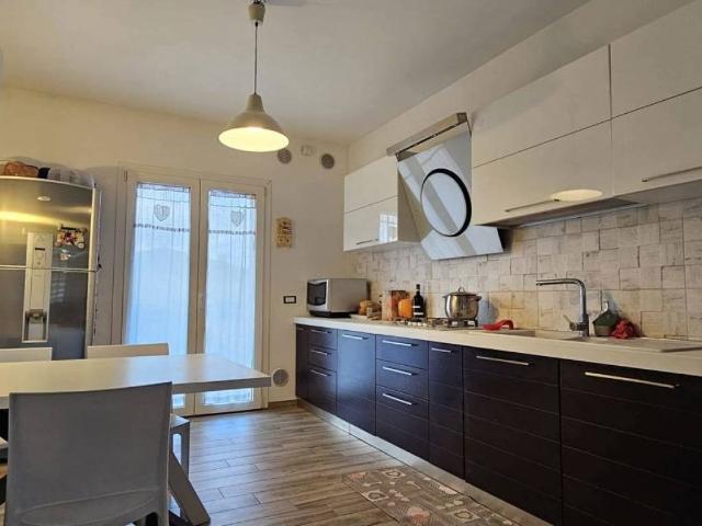 Villa Schiera in vendita a Tornimparte, Abruzzo