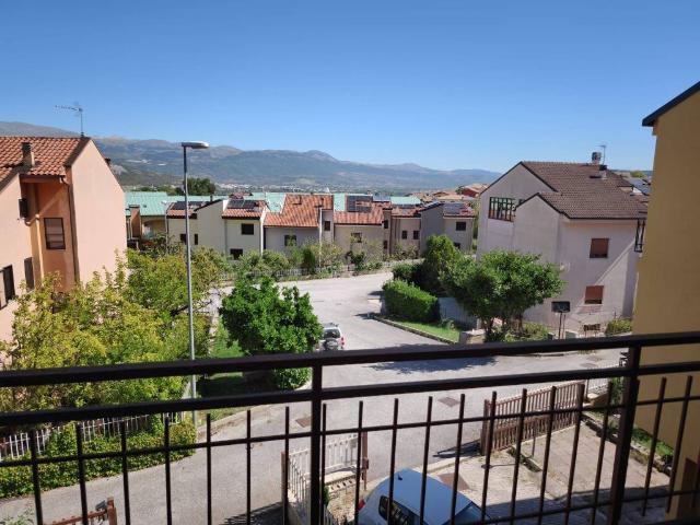 Villa Schiera in vendita a Tornimparte, Abruzzo
