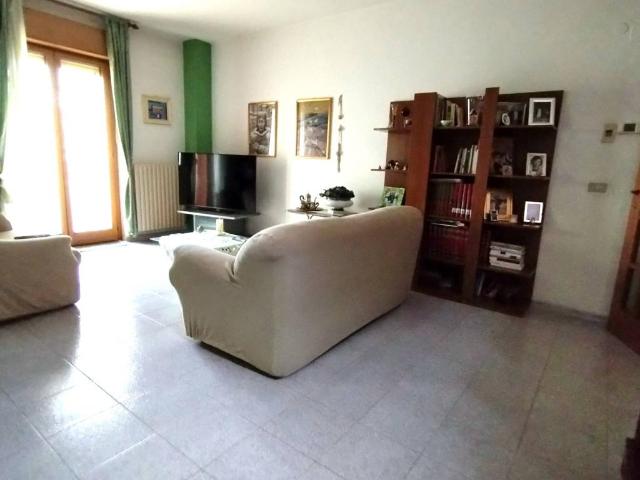 Villa Schiera in vendita a Larino, Molise