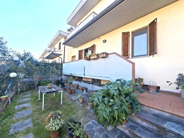Villa Schiera in vendita a Laterina Pergine Valdarno, Laterina