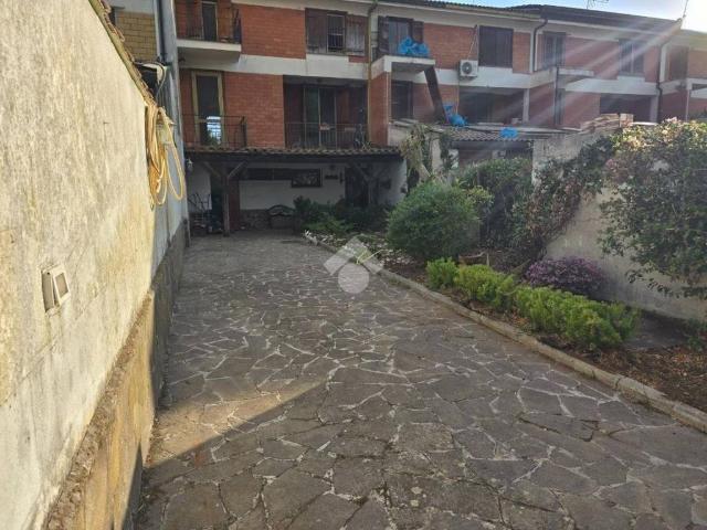 Villa Schiera in vendita a Latina, Lazio