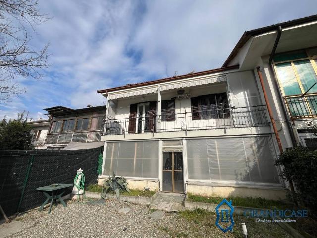 Villa Schiera in vendita a Piazzo, Piemonte