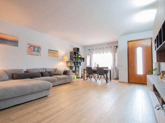 Villa Schiera in vendita a Lavagno, Vago